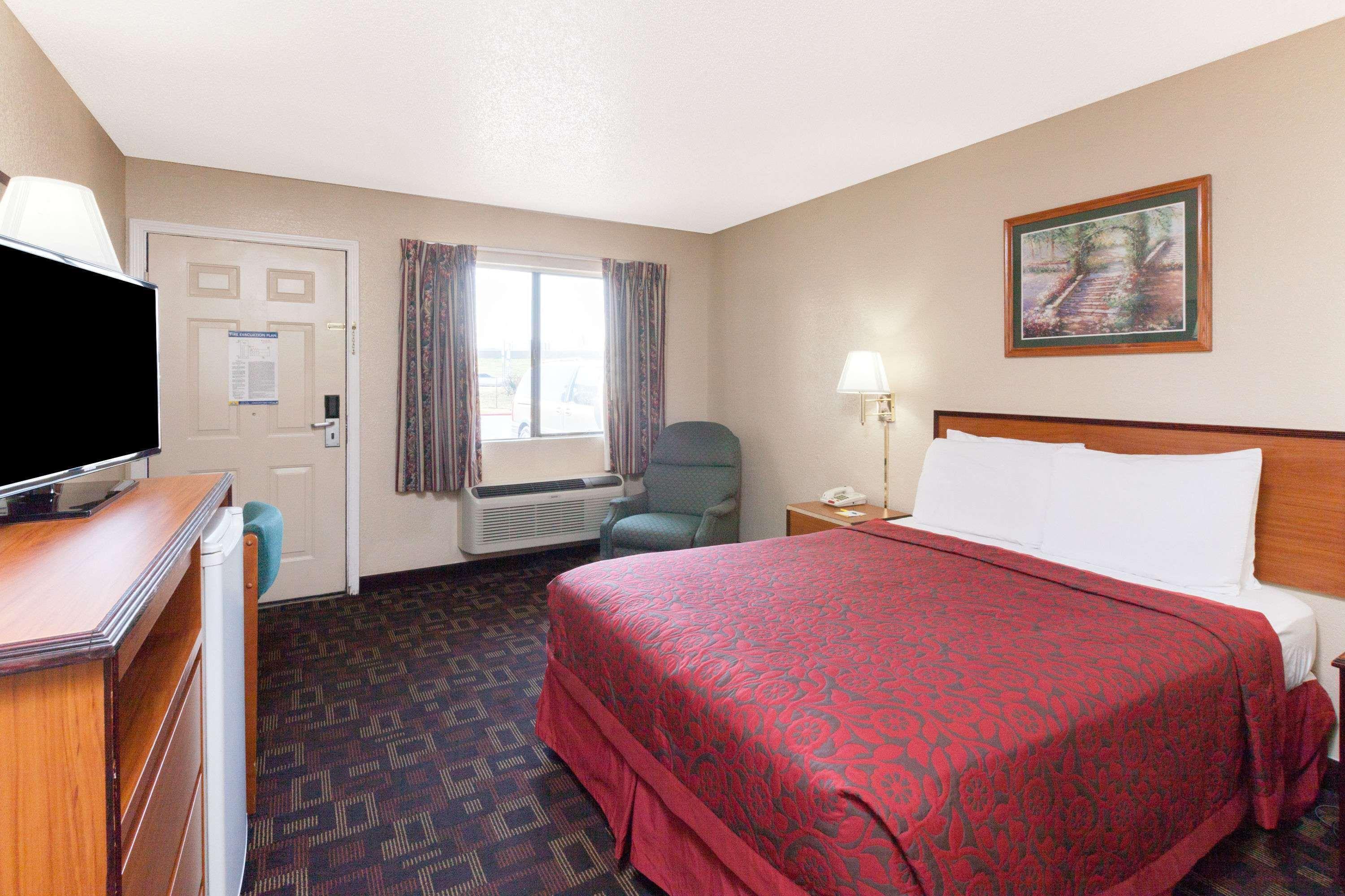 Days Inn Oklahoma City West מראה חיצוני תמונה