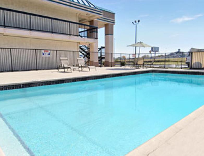 Days Inn Oklahoma City West מראה חיצוני תמונה